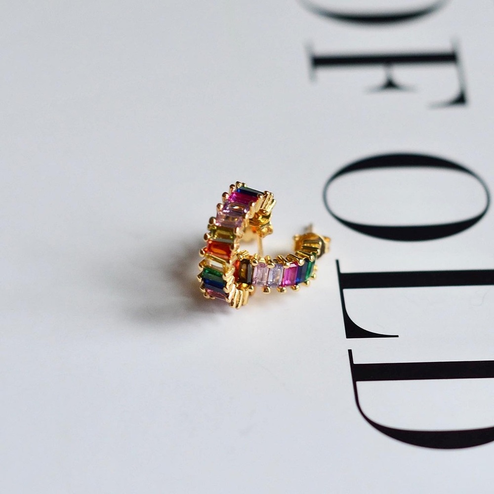 Luxury Gold Earrings Hoop Baguette Crystal Color G - Picture 5 of 5